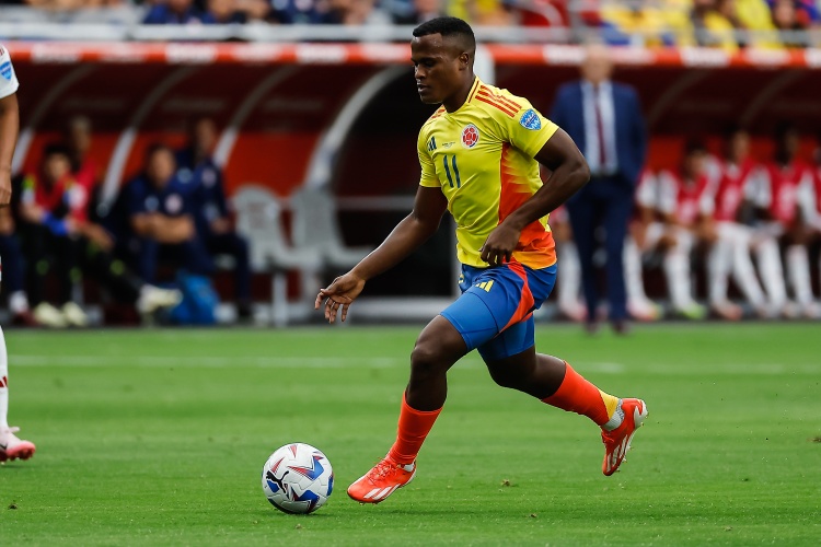 体育视频直播-ESPN：帕尔梅拉斯2500万欧报价狼队前锋阿里亚斯